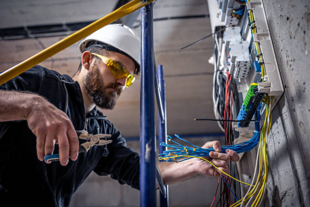 Best Circuit Breaker Repair  in Fort Myers Beach, FL
